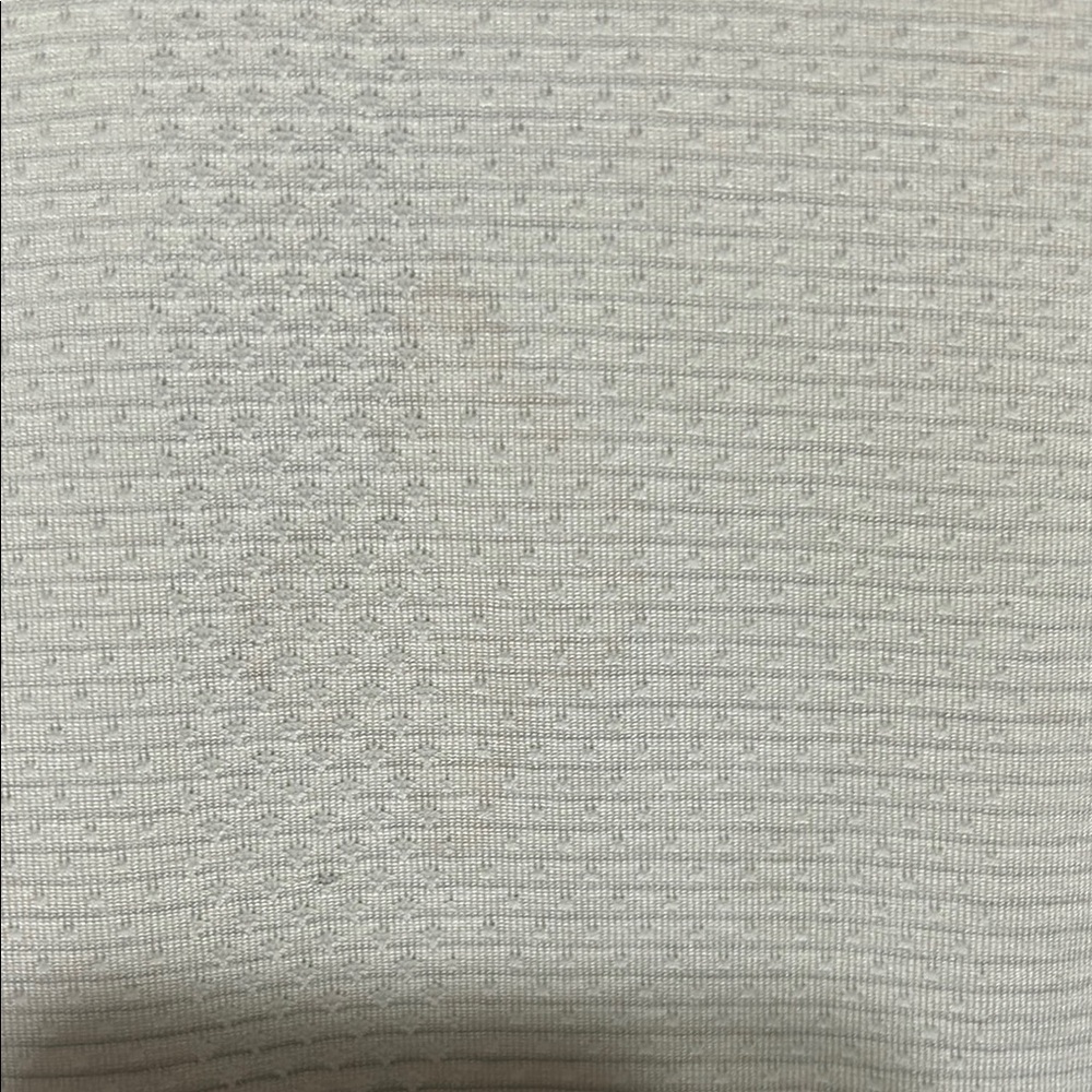 Lululemon Athletica Cream Fitted Long Sleeve Tee - Picture 5 of 9